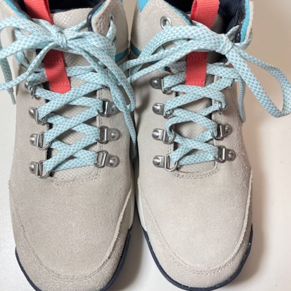 LL Bean Hiking Sneakers Size 8.5 New in Box - Picture 4 of 9